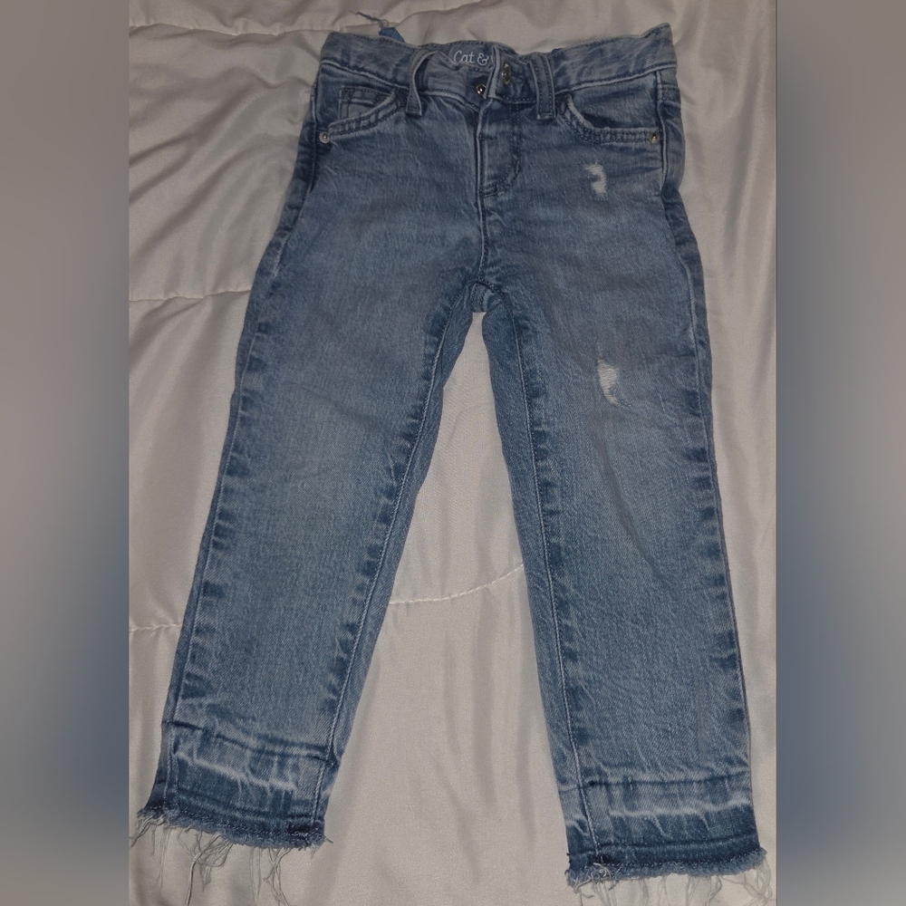 Cat & Jack Light Blue Frayed Hem Cropped Jeans
